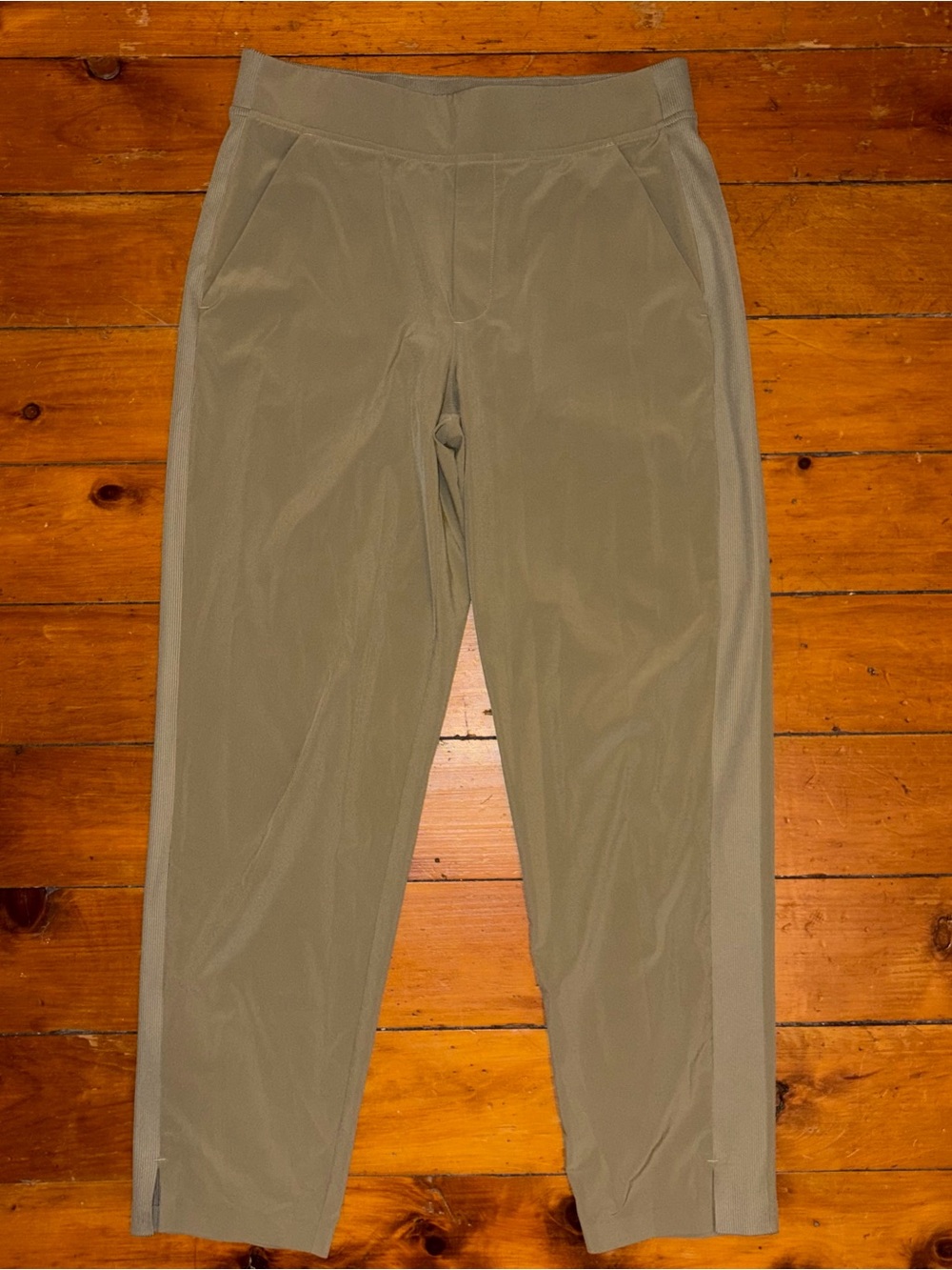 Athleta Joggers in Olive Green